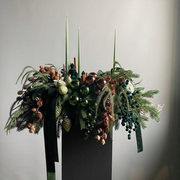 Новогодняя композиция "Изумрудный Лес'