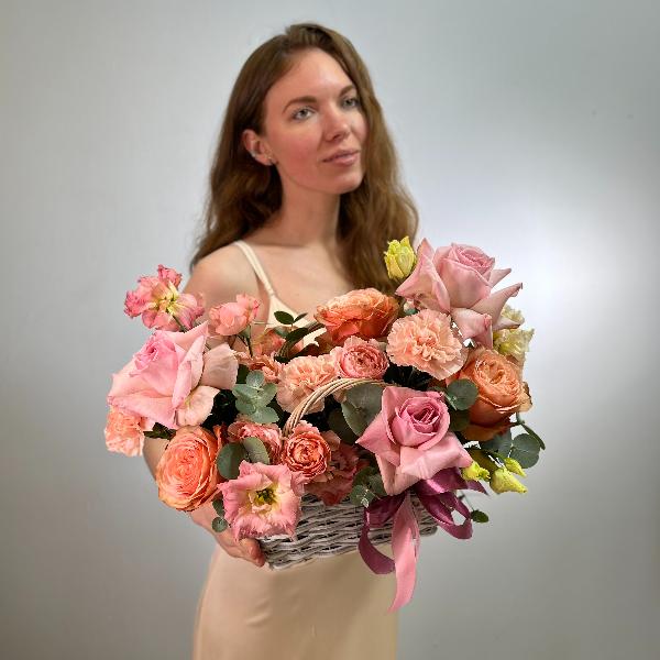 Цветочная корзина "Буря эмоций" (S)