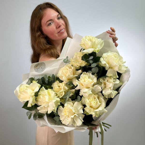 Букет Роз Мондиаль (М)