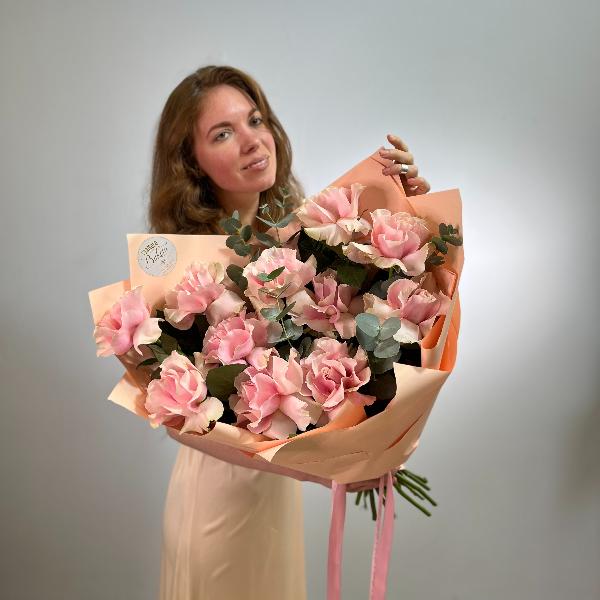 Букет Роз Пинк Мондиаль (М)